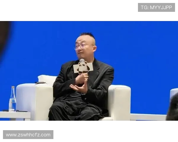 杨磊专访:从青涩少年到足球明星的成长之路回顾